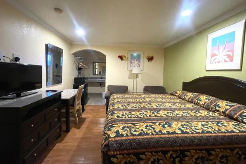 Sun Star Inn - image 12