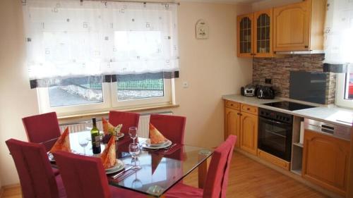 廚房, Ferienhaus am Flaumbach in 布蘭肯拉特