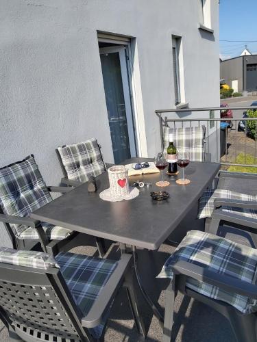 陽台/露台, Ferienhaus am Flaumbach in 布蘭肯拉特