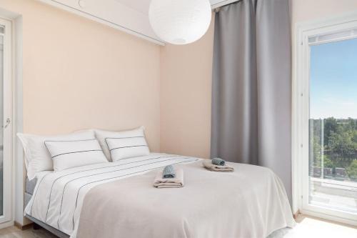 Modern apartment with Sauna and big balcony near Train Station - image 3