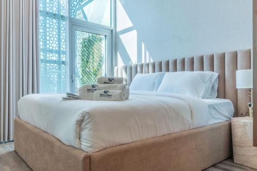 Stylish Studio in JVC with Pool and Gym Access - image 10