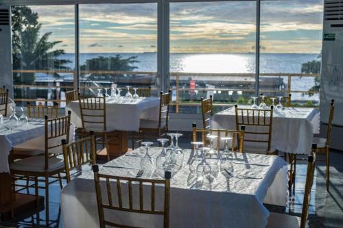 ห้องอาหาร, Hôtel Copacabana Kribi (Hotel Copacabana Kribi) in ครีบี