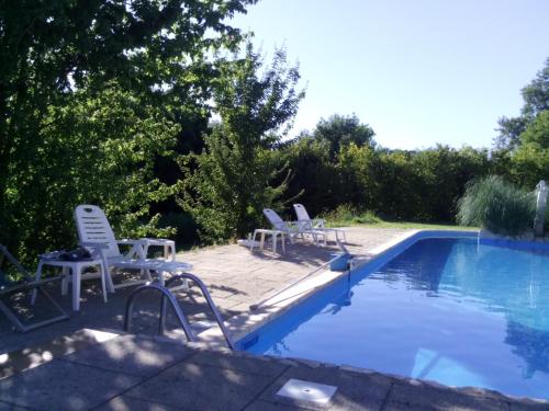Le clos des Romarins Gîte Lavande (Le clos des Romarins Gite Lavande) in Senmetra