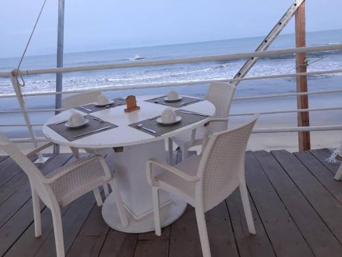 บริการและสิ่งอำนวยความสะดวก, Hôtel Copacabana Kribi (Hotel Copacabana Kribi) in ครีบี