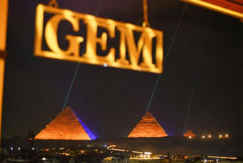 GEM Pyramids & Grand Museum View, Kair