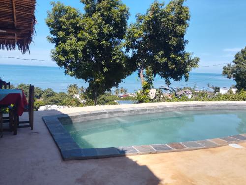 Swimming pool, Colibri Lodge in Nosy Be