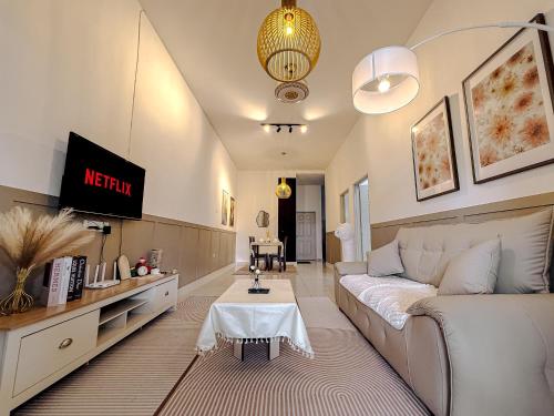 Facilities, Family Landed 2BR House with Coway Free WiFi and Netflix for 8 Guests in Kamunting