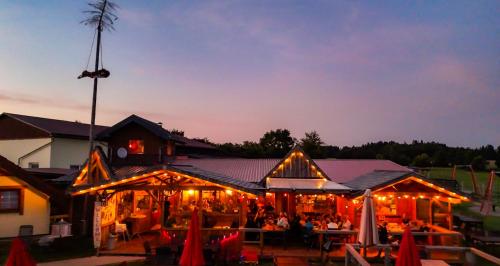 餐廳, Ferienhof Kosertal - Erlebnisbauernhof, Reitstall & Spa in 馬克特洛伊加斯特