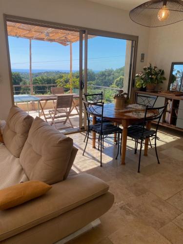 Dolce Vita - Beautifull -2 bedroom - Quiet & stunning sea view in Chiatra