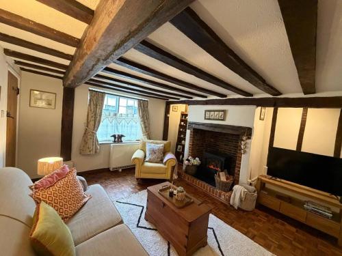 Pretty Cottage in Harleston, Norfolk, dog friendly in 哈爾斯頓