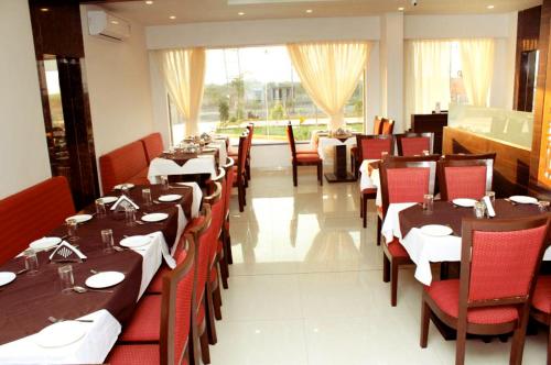 Hotel Virgo Seasons