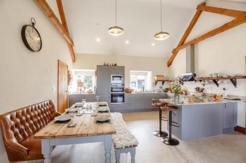 Iekārtas, 3 Bed in Llanrwst oc-bow155 in Capel Garmon