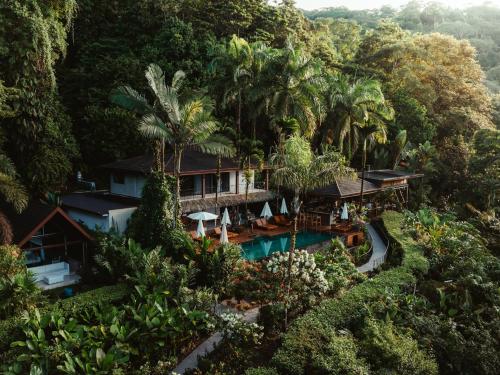 . Oxygen Jungle Villas & Spa