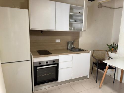 Konyha, Precioso apartamento en masia del s XIV in San Jordi Desvalls