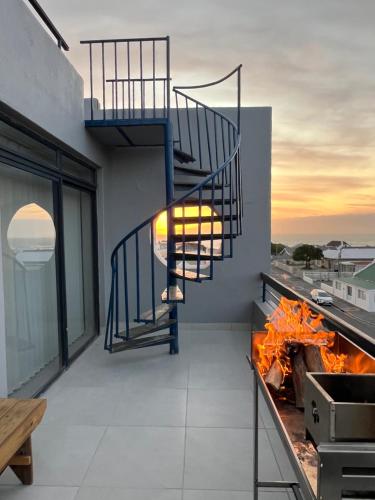 SaltySky Penthouse in Gansbaai