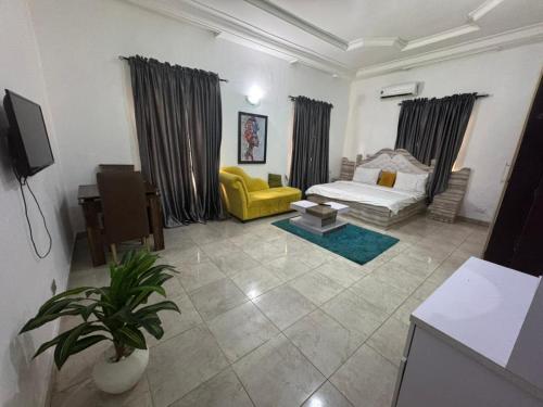 Grandeals Place hotel in Lekki