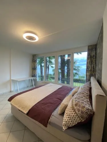 Casa al Lago - Ferienwohnung mit Pool & privatem Seezugang in Gambarogno, Schweiz