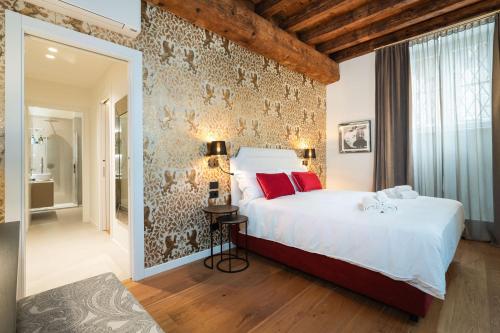 Palazzo Gaspari Luxury Apartment - Unit 4 - 300 mt Arena Verona