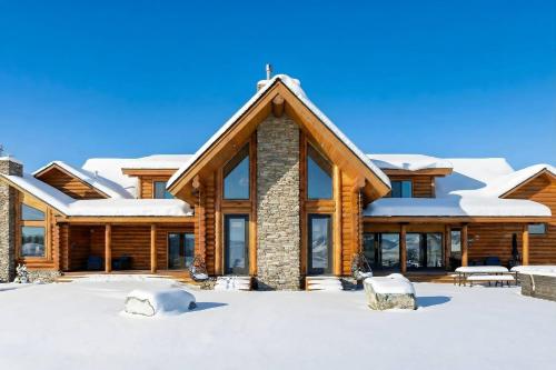 Luxe Teton View Log Cabin Hot Tub Large Groups - main image