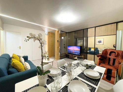 Cozy & Spacious 3BR Paris Apartment with Balconies Metro 6 Glacière