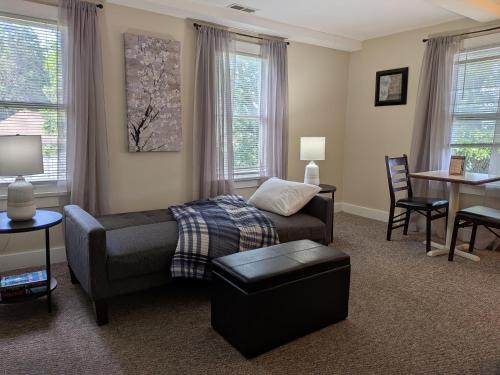 Casual Living Extended Stay Hotels in Algonquin