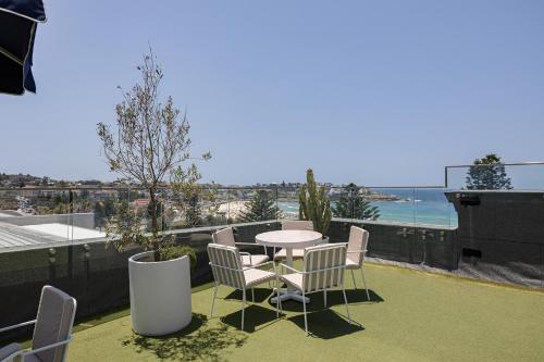 Wake Up! Bondi Beach in Bondi