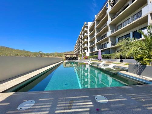 Marea Sabina Luxury Ocean View & Amenities