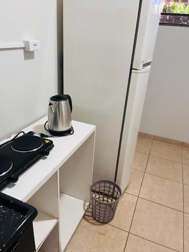 virtuve, Studio Palm Garden em Nova Andradina in Nova Andradina