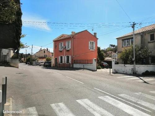 T2 Rdc Maison La Seyne - Location saisonnière - La Seyne-sur-Mer