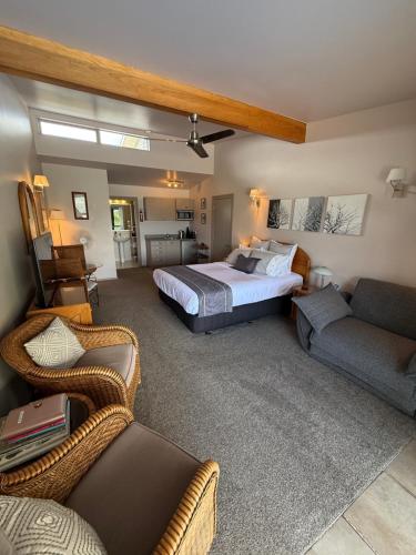 Kings View Lodge in Vangaroa
