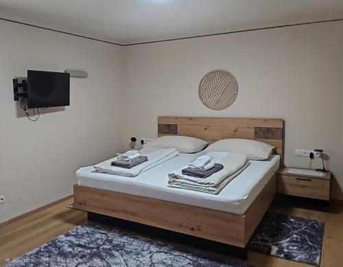 1 king bed, 2 bunk beds, 2 sofa beds