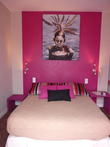 Hôtel Patton – Le Val-Saint-Pere, IA