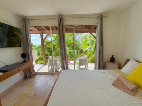 Villa NADIA, Vue de rêve, Piscine, Spa & Sauna (Villa NADIA, Vue de reve, Piscine, Spa & Sauna) in Le Lamentin