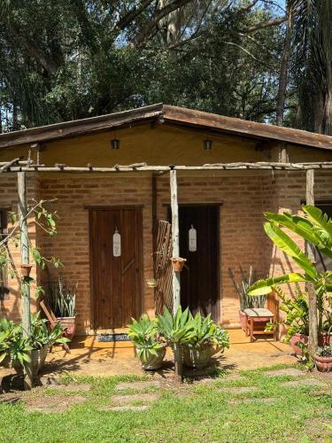 Pousada Ecocentro Brasil - Chalé 1 – khách sạn tại Sao Pedro