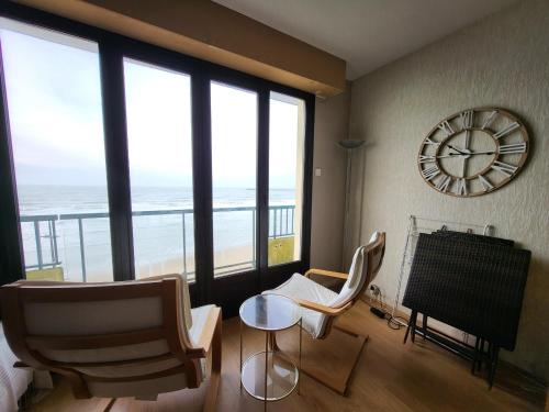 Studio face mer avec balcon à 50m de la plage - FR-1-92-607 - image 5