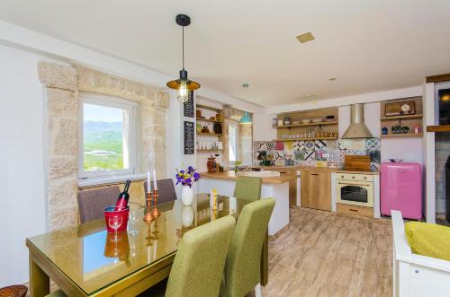Villa Vito - with heated pool, whirlpool, gym in Zupa