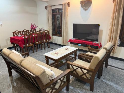Entire private villa with infinity pool field view - Villa Astra Azul in Quepem