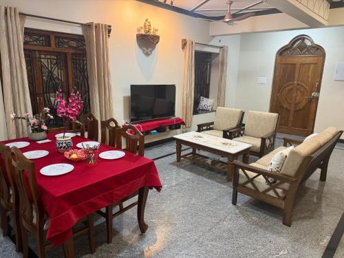 Entire private villa with infinity pool field view - Villa Astra Azul in Quepem