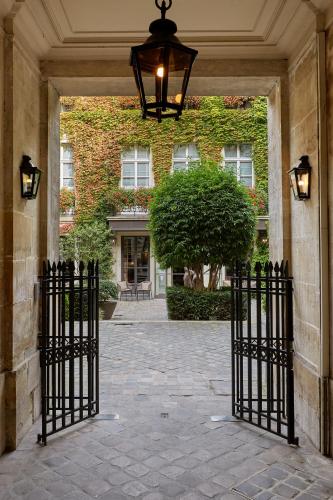 Le Pavillon de la Reine
