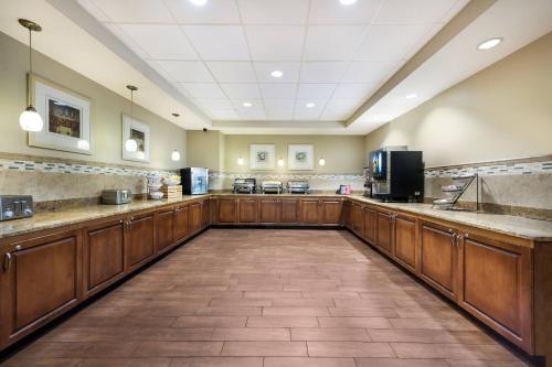 Country Inn & Suites by Radisson Virginia Beach (Oceanfront) VA - image 6