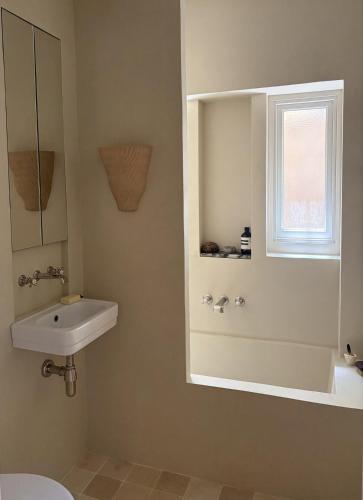 Parsley Bay garden apartment in Watsons Bay