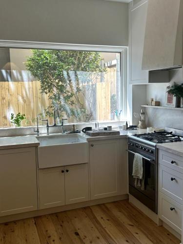 Parsley Bay garden apartment in Watsons Bay
