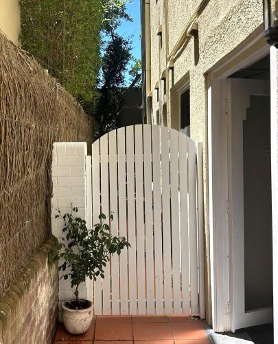 Parsley Bay garden apartment in Watsons Bay