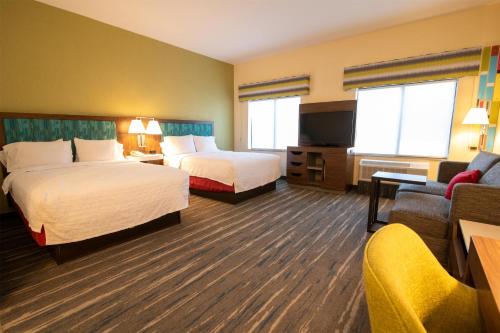 Hampton Inn & Suites College Station - image 10