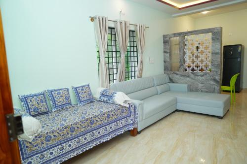 Atiyas Inn Service Apartment - image 2