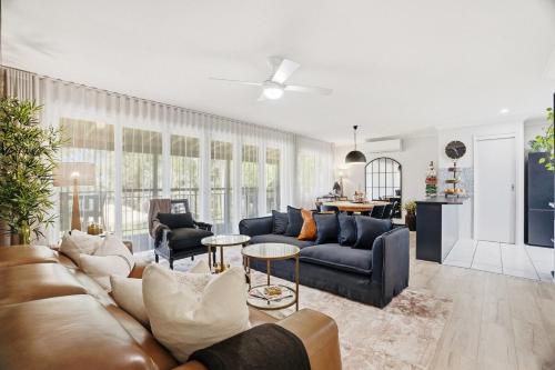 Instalaciones, Absolute Lakefront Sleeps 10 Pool Table in Lake Munmorah