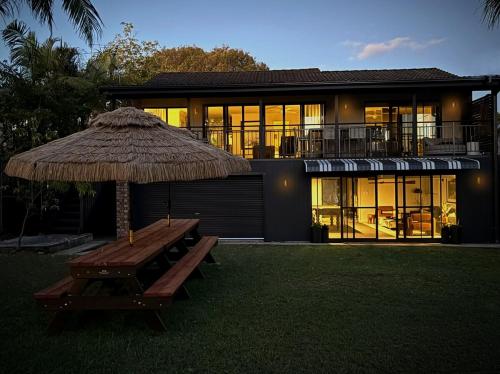 Alrededores, Absolute Lakefront Sleeps 10 Pool Table in Lake Munmorah