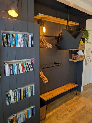 Boutique Coastal appt nr Edinburgh in Saint Davids
