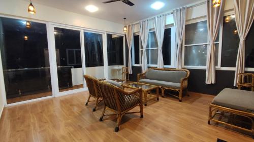 Atiyas Inn Service Apartment - image 2