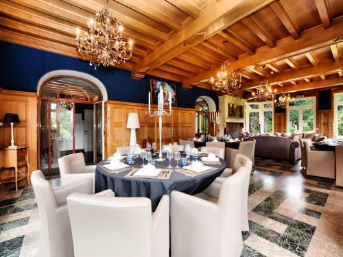 設施, Luxury Estate with Pool  Spa in 希尼